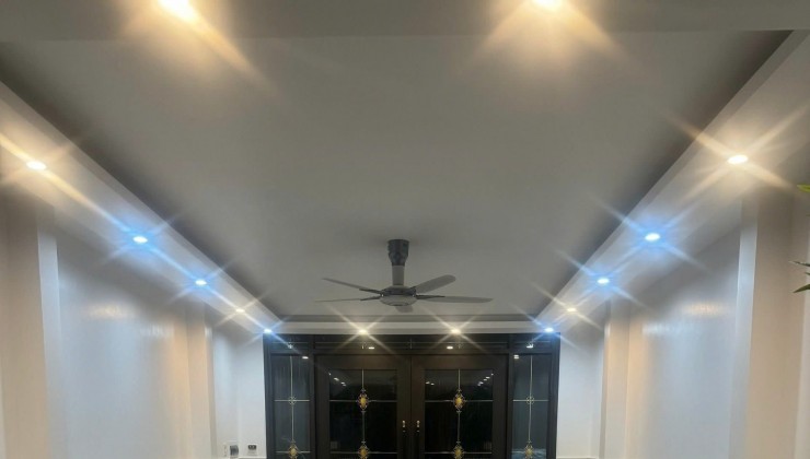 CHO THUÊ NHÀ KHU DDTTM  DỊCH VỌNG, CẦU GIẤY 3 TẦNG, 84M2, 3 NGỦ, 4 WC, GIÁ 40 TR